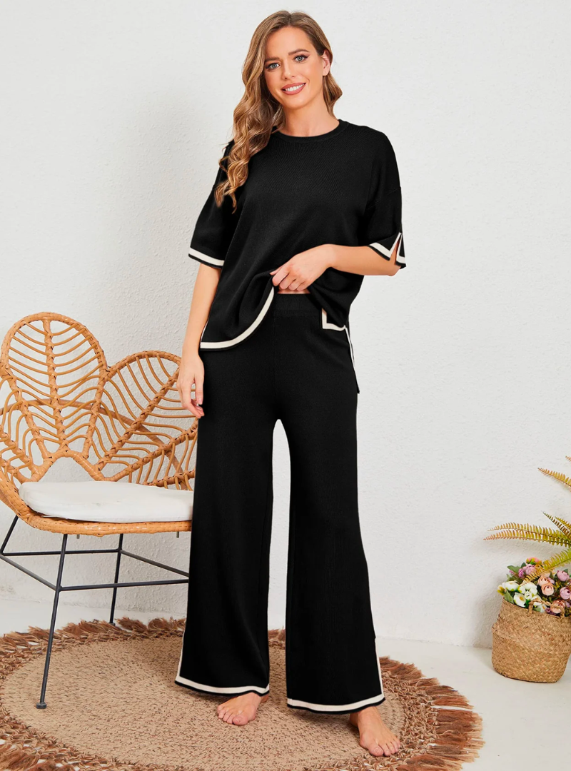 Elegant knitted lounge set