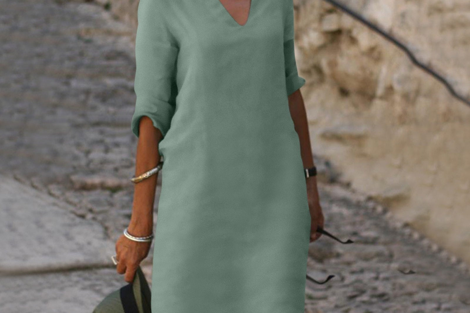 Evelyn Dress | Kjole med kvart erme og V-hals