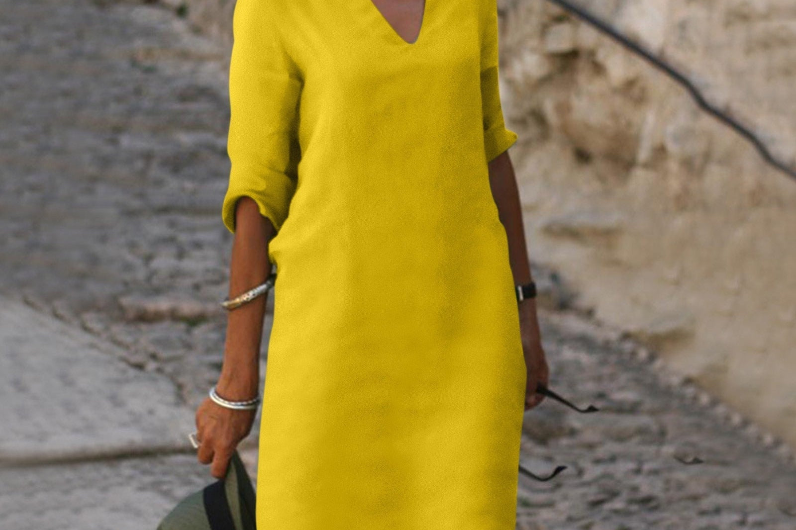Evelyn Dress | Kjole med kvart erme og V-hals