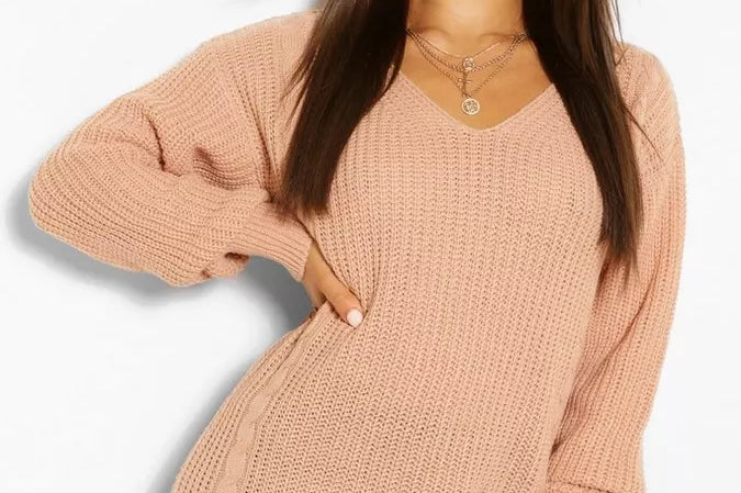 OVERSIZED GENSER MED V-HALS